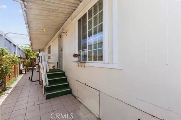 Cypress, CA 90630,9080 Bloomfield AVE 33