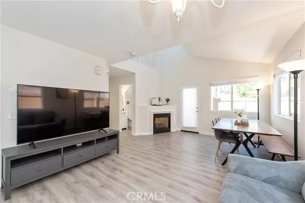 Lake Forest, CA 92610,18 Rue Brittany