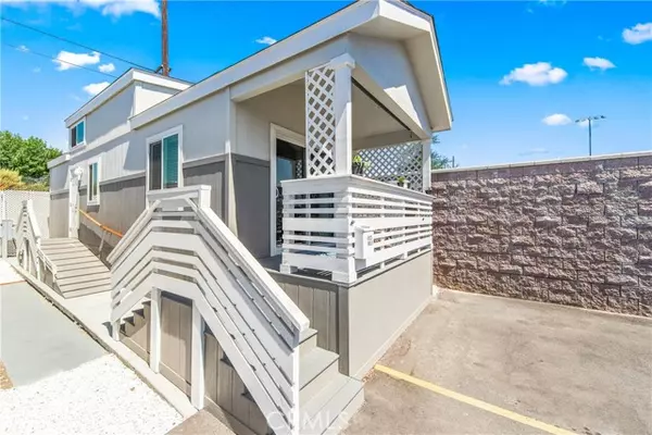 Long Beach, CA 90805,4925 Holly