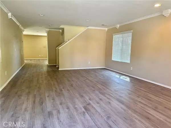 Lake Elsinore, CA 92532,32057 Meadow Wood LN