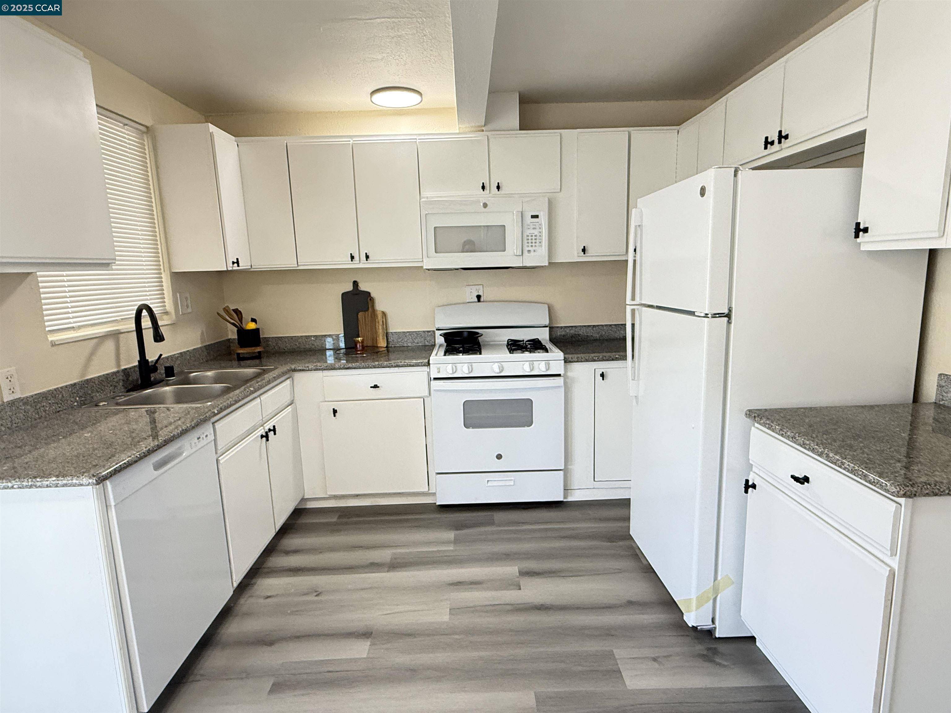 Vallejo, CA 94591,457 La Jolla St