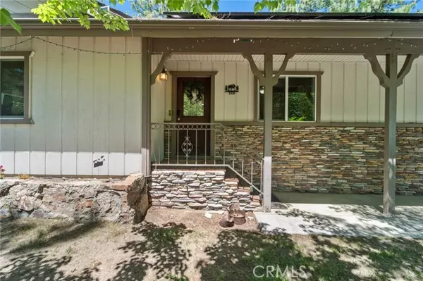 Big Bear Lake, CA 92315,310 Teakwood DR