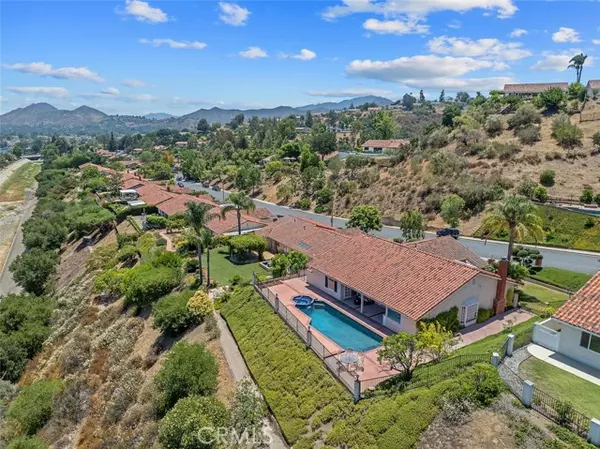 Westlake Village, CA 91361,2039 Channelford RD