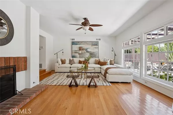 Calabasas, CA 91302,4241 Kingfisher RD