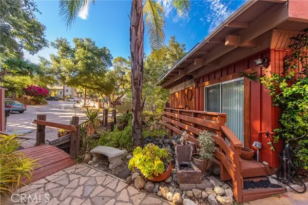Simi Valley, CA 93063,1097 Katherine RD