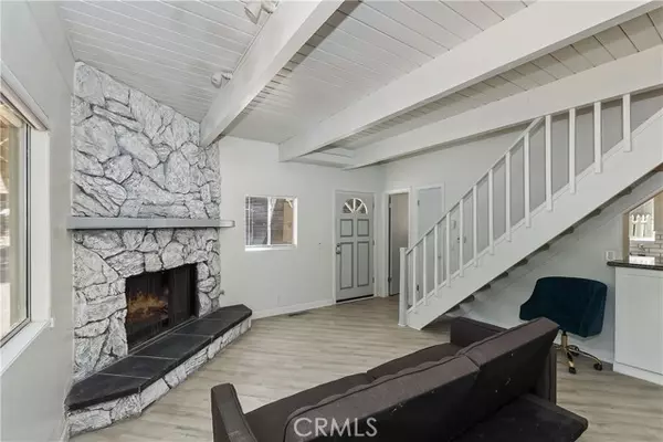 Lake Arrowhead, CA 92352,776 Lords LN