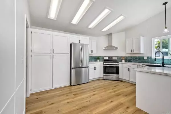 Carlsbad, CA 92010,3466 Don Lorenzo Dr