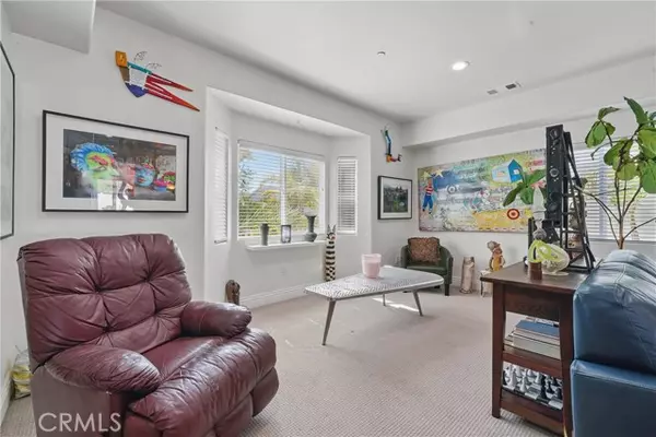 Oceanside, CA 92056,1909 Arroyo AVE