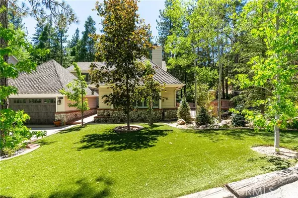 Lake Arrowhead, CA 92352,514 Riviera DR