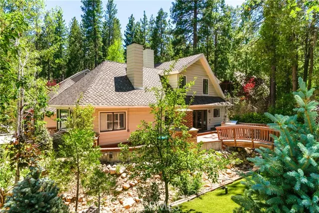 Lake Arrowhead, CA 92352,514 Riviera DR
