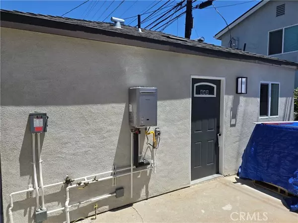 Glendale, CA 91202,642 W Glenoaks BLD C