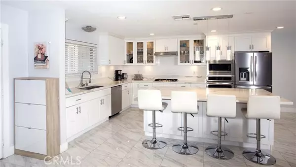 Huntington Beach, CA 92647,6051 Summerdale DR