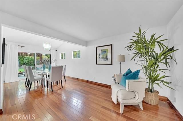 Lake Forest, CA 92630,26121 Connemara CT