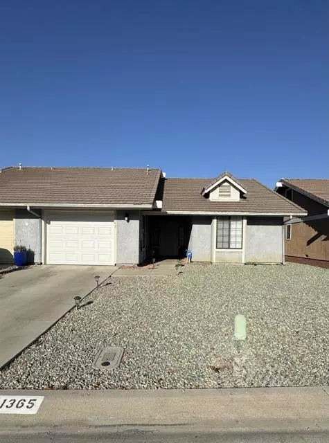 1365 Yorktown CIR, San Jacinto, CA 92583