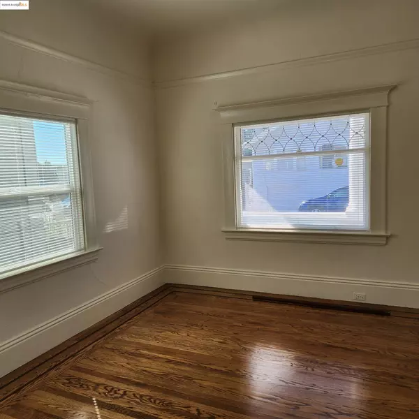 Oakland, CA 94619,3122 Minna Ave