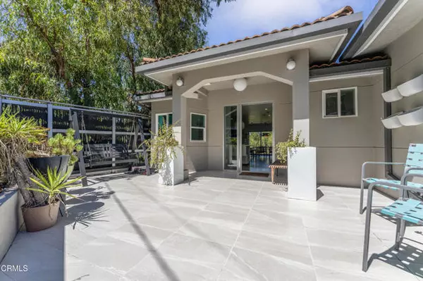 Los Angeles, CA 90065,453 Frontenac AVE