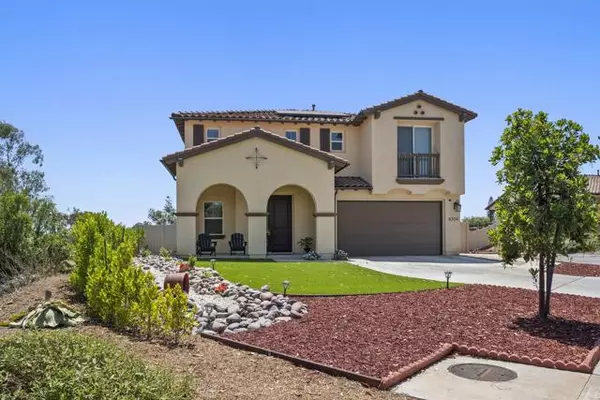 8304 The Grant PL, Bonita, CA 91902