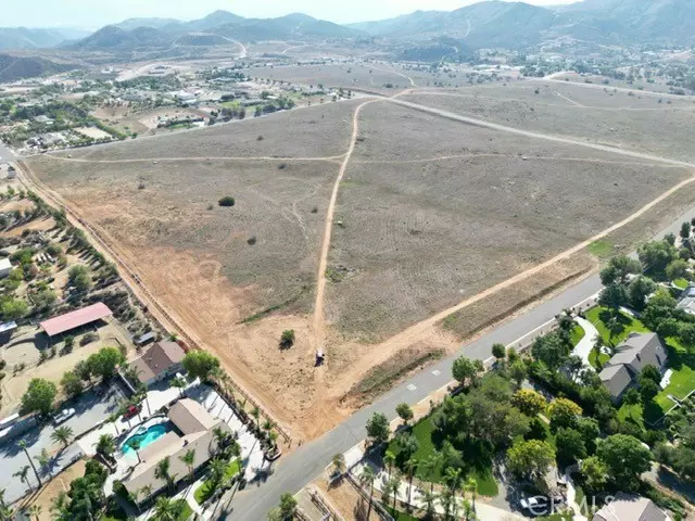 17409 El Mineral RD, Perris, CA 92570