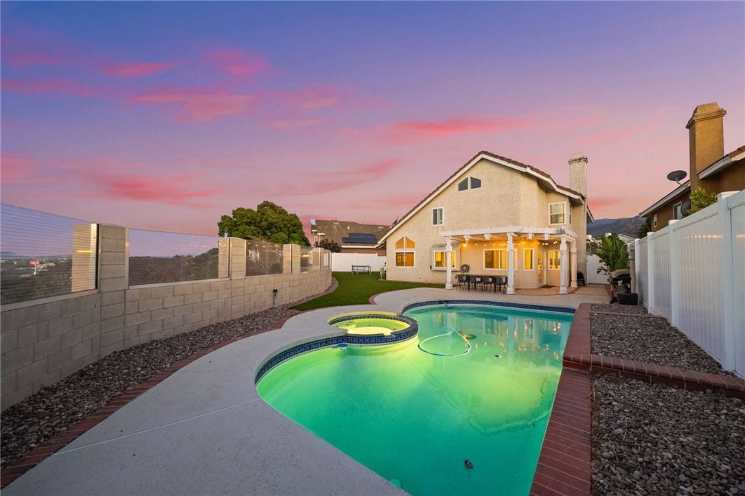 Corona, CA 92882,747 Highland View DR