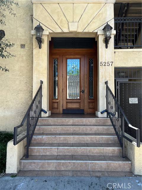 5257 Radford AVE 308, Valley Village, CA 91607