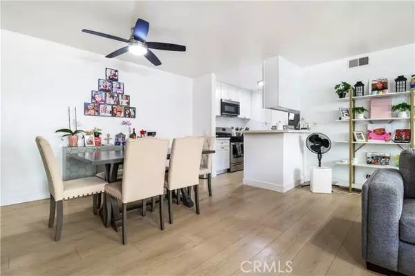 Tarzana, CA 91356,5700 Etiwanda AVE 105