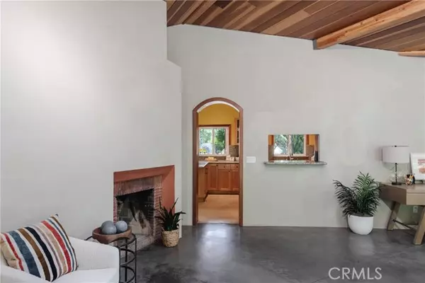 Rolling Hills, CA 90274,2 Chuckwagon RD