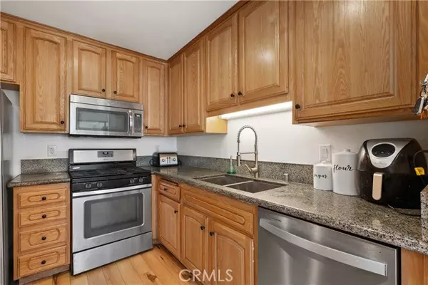 Canyon Country, CA 91351,27074 Hidaway AVE 3