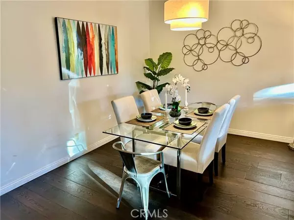 Sherman Oaks, CA 91423,4242 Stansbury AVE 203