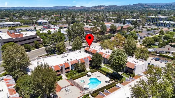 Tustin, CA 92780,17574 Vandenberg LN 1