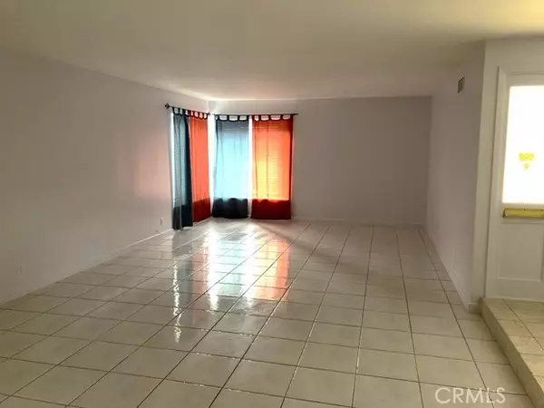 Anaheim, CA 92801,1435 W Westmont DR