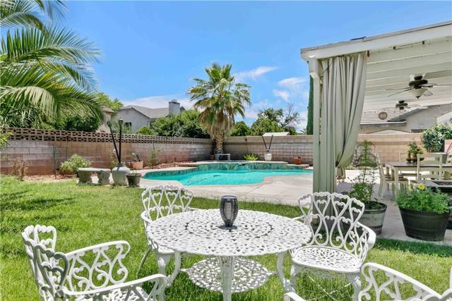 42962 Burlwood DR, Lancaster, CA 93536