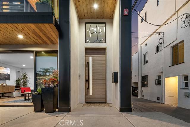 Long Beach, CA 90803,171 Savona WALK