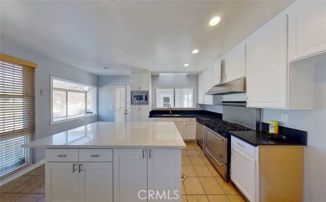 Northridge, CA 91324,19128 Prairie ST