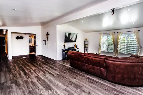 Anaheim, CA 92804,3050 W Ball RD 200