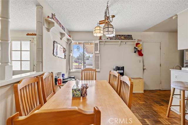 Thousand Oaks, CA 91360,2538 Frost AVE