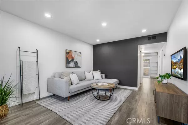 Upland, CA 91786,939 W Pine ST 44