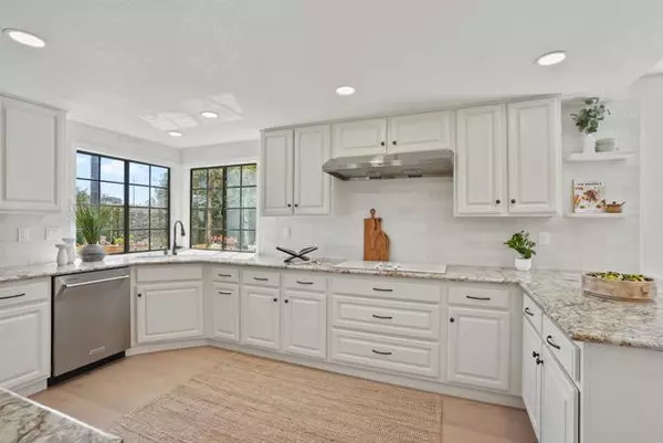 Del Mar, CA 92014,1240 Ladera Linda