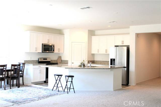 4213 Myrtle ST, Lake Elsinore, CA 92530