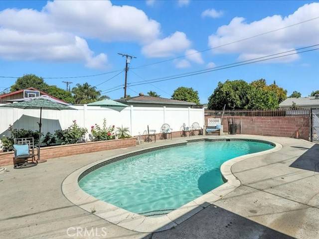 20319 Vanowen ST, Winnetka, CA 91306