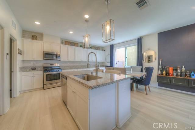 Colton, CA 92324,2025 Juniper LN