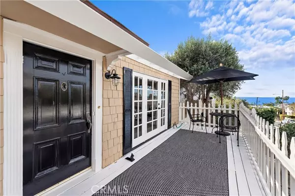 Laguna Beach, CA 92651,283 Fairview ST
