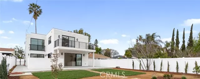 6830 N Lubao AVE, Winnetka, CA 91306