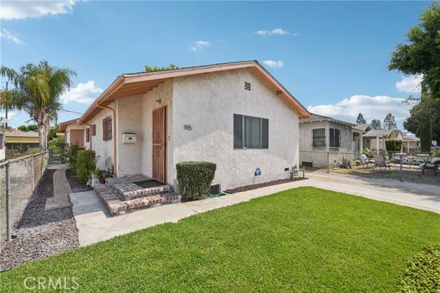 915 E 97th ST, Los Angeles, CA 90002