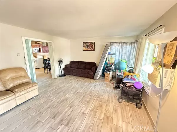 Corona, CA 92879,210 S Howard ST