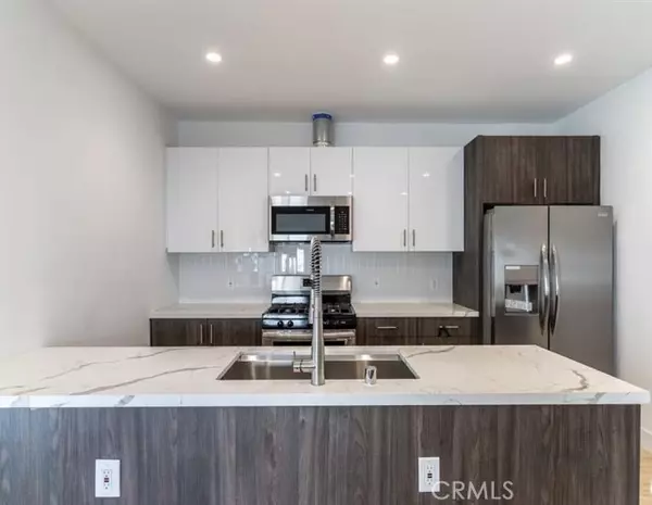 Los Angeles, CA 90007,1213 W 24th ST