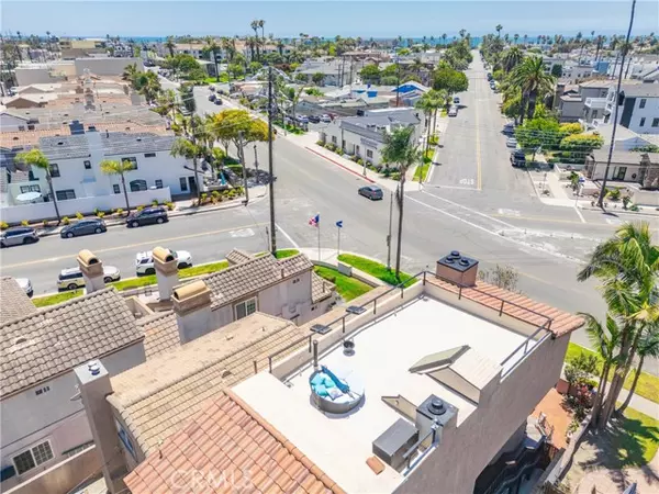 Huntington Beach, CA 92648,708 Main ST