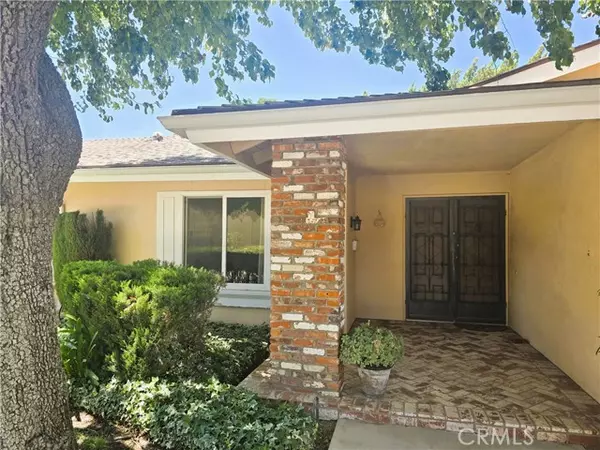 Newhall, CA 91321,26487 Fairway CIR