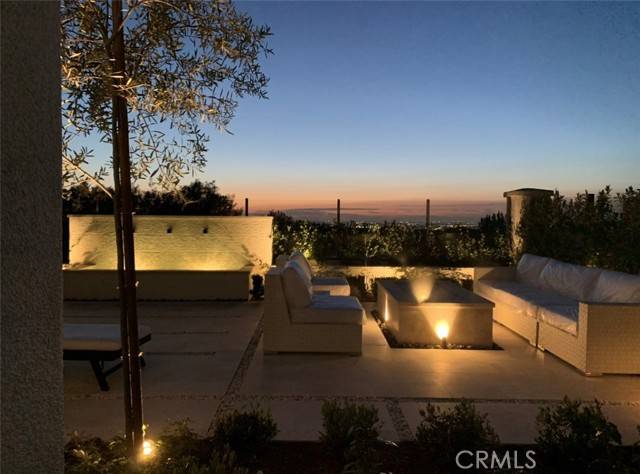 Newport Coast, CA 92657,5 Arbella
