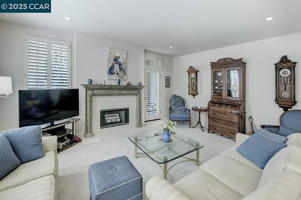 Walnut Creek, CA 94595,5920 Horsemans Canyon Dr 1B