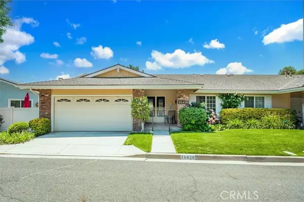 Newhall, CA 91321,26428 Circle Knoll CT